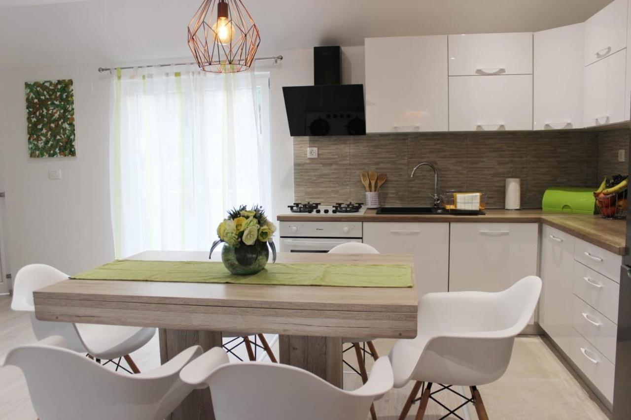 Holiday Home Ela Dracevica Экстерьер фото