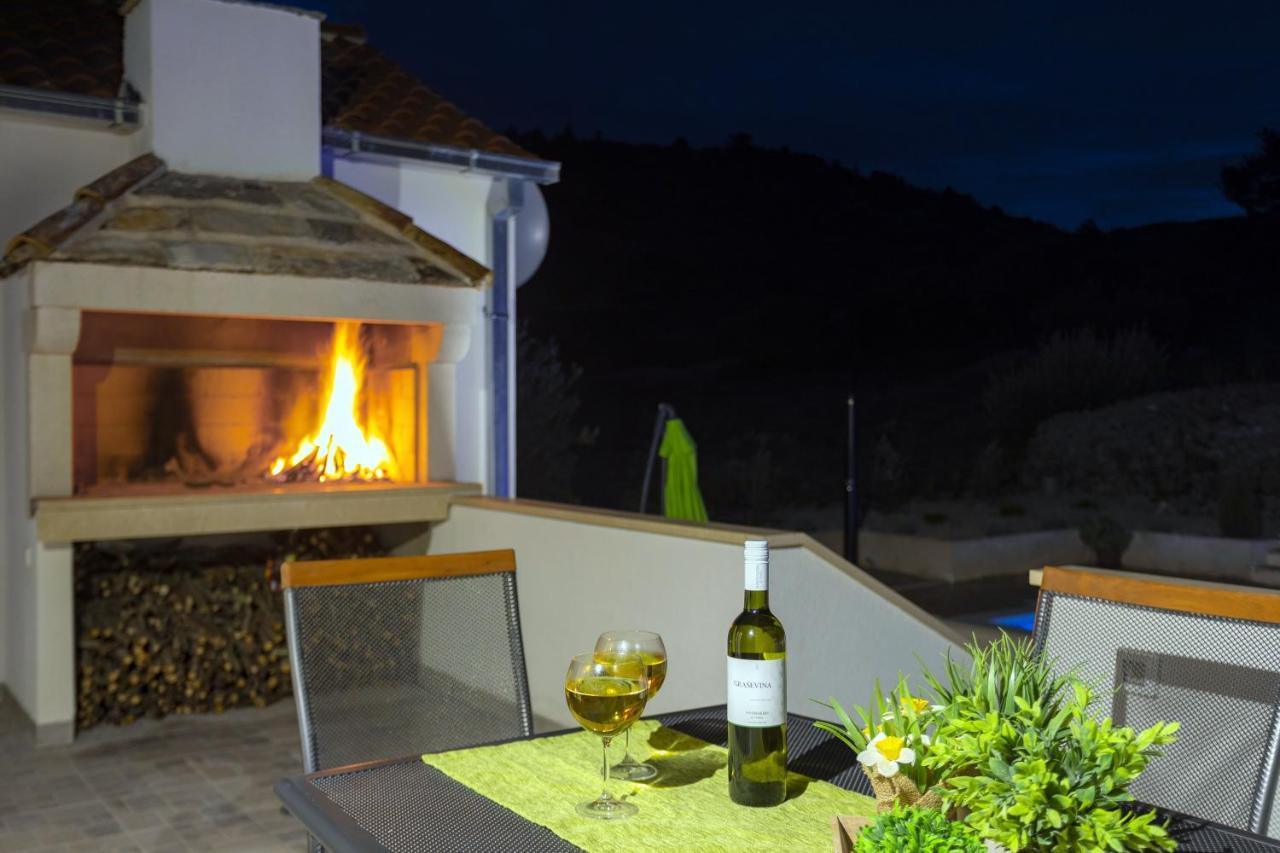 Holiday Home Ela Dracevica Экстерьер фото