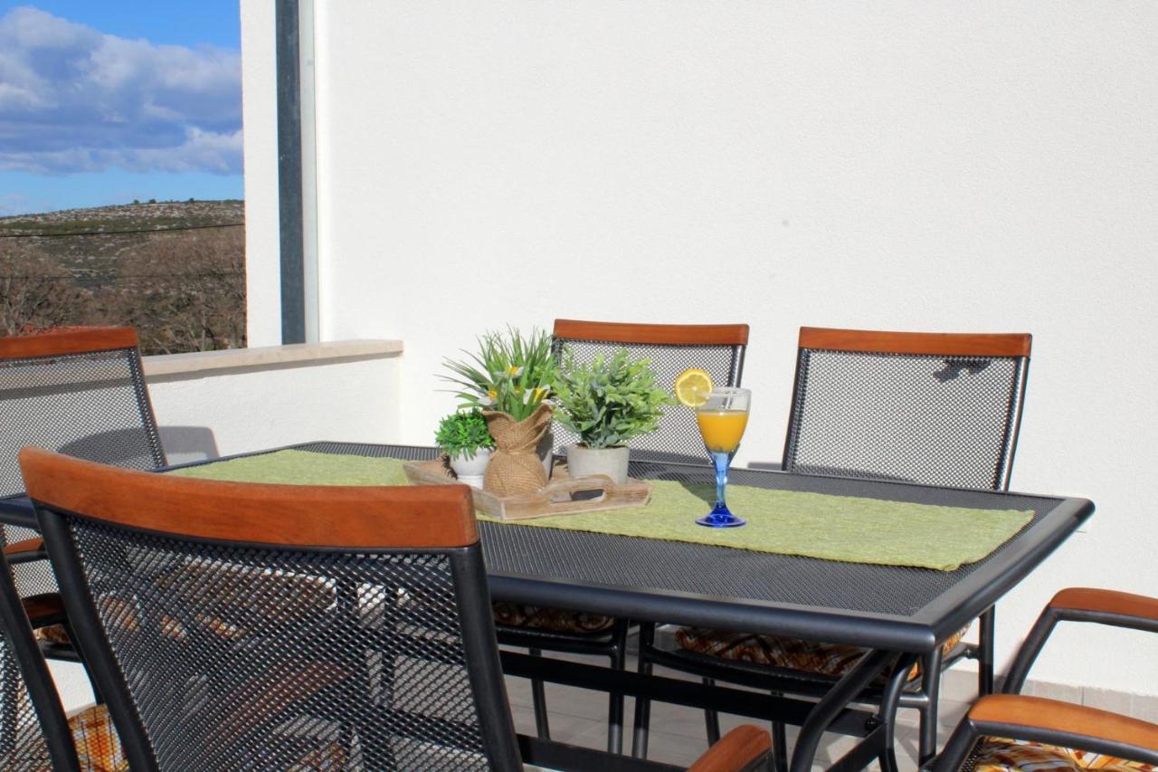 Holiday Home Ela Dracevica Экстерьер фото